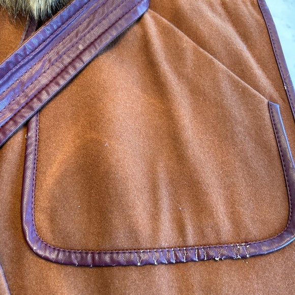BCBG rust colored Cape NWT - Picture 4 of 6